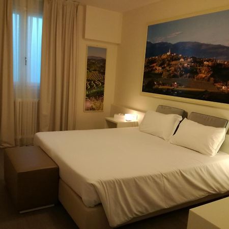 Villa Del Poggio Prosecco Bike Hotel San Pietro Di Feletto エクステリア 写真