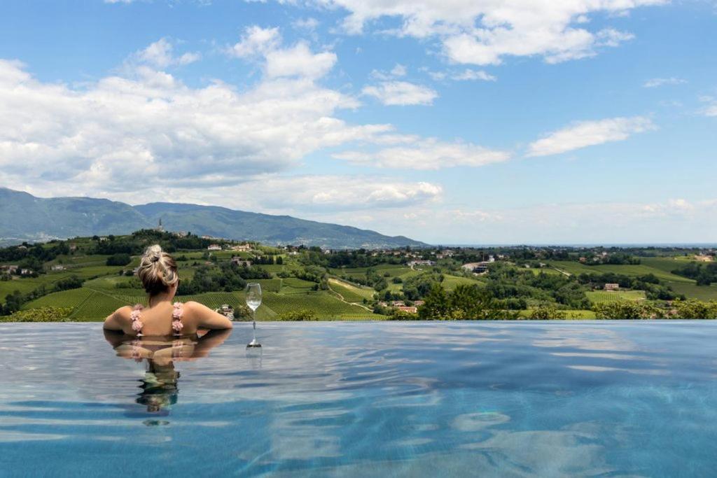 Villa Del Poggio Prosecco Bike Hotel San Pietro Di Feletto エクステリア 写真