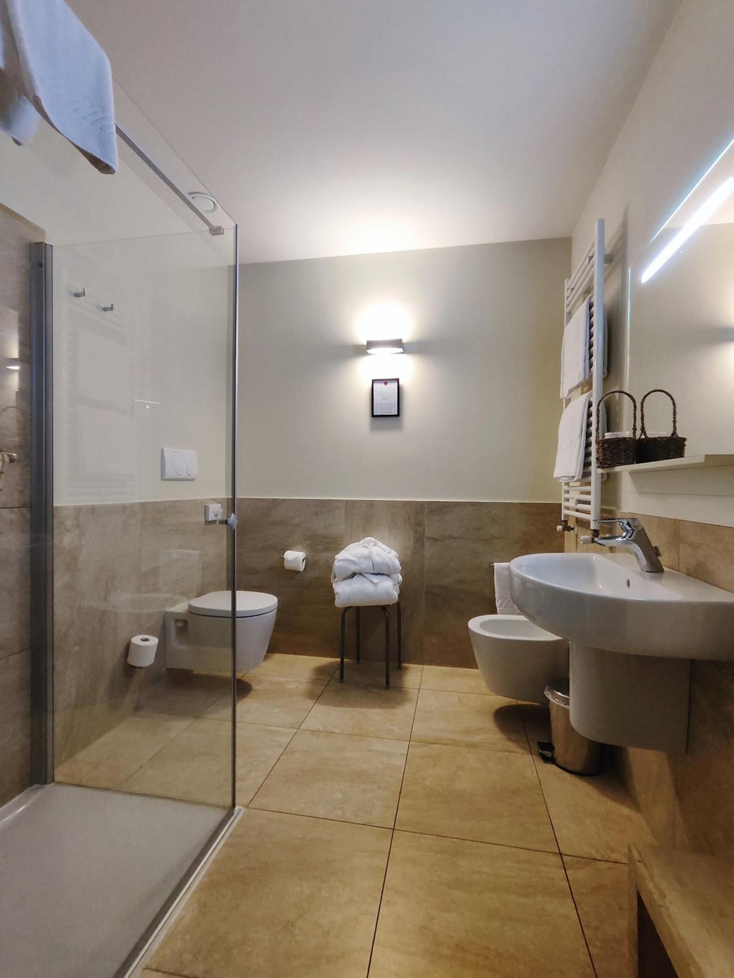Villa Del Poggio Prosecco Bike Hotel San Pietro Di Feletto エクステリア 写真