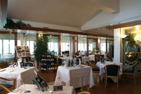 Villa Del Poggio Prosecco Bike Hotel San Pietro Di Feletto エクステリア 写真