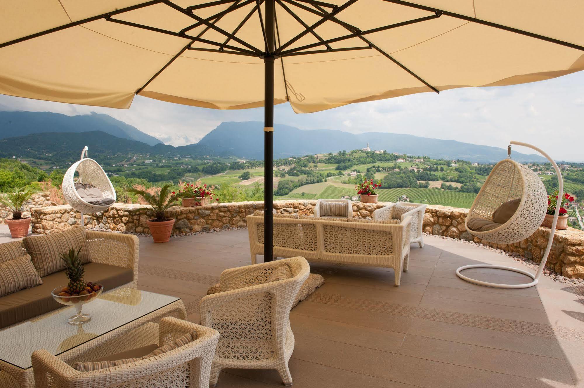 Villa Del Poggio Prosecco Bike Hotel San Pietro Di Feletto エクステリア 写真